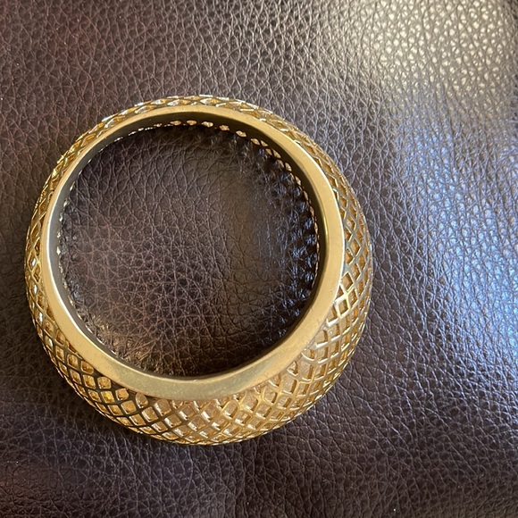 KC Gold bracelet - Picture 7 of 7